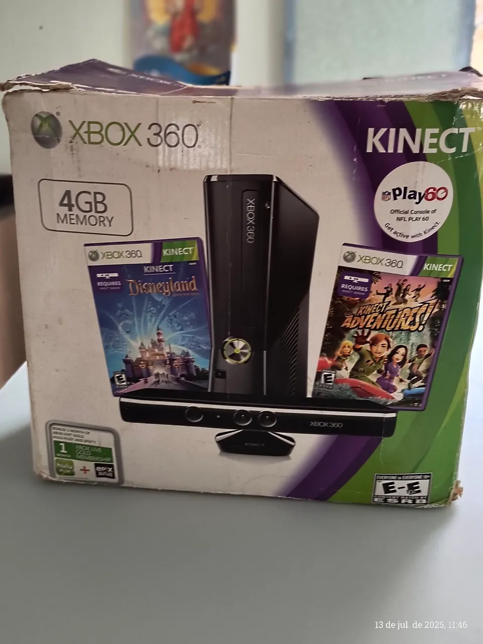 Xbox 360 4GB com Kinect e Jogos