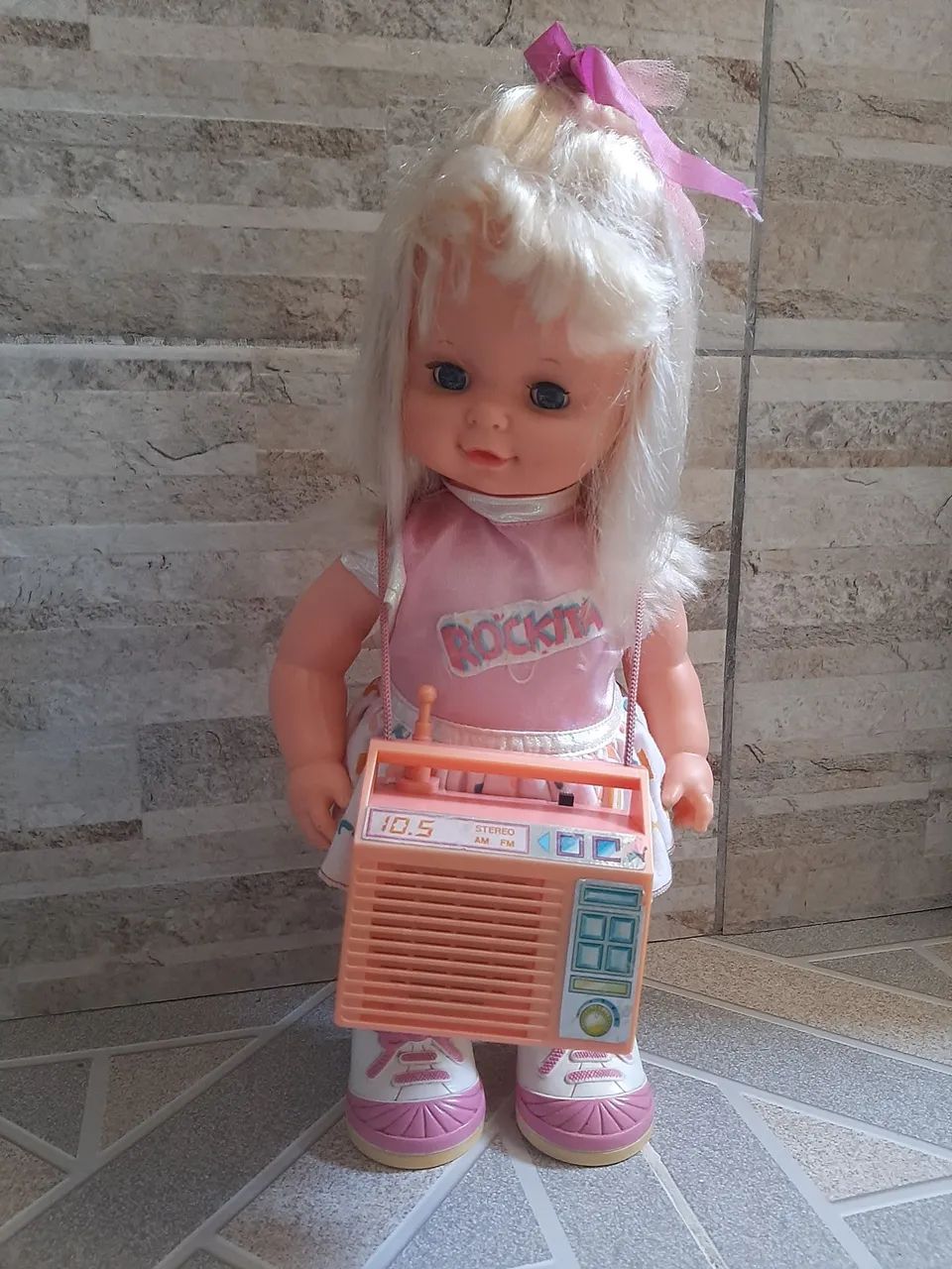 Boneca Rock Star Rockita estrela Vintage com Rádio - Anos 80