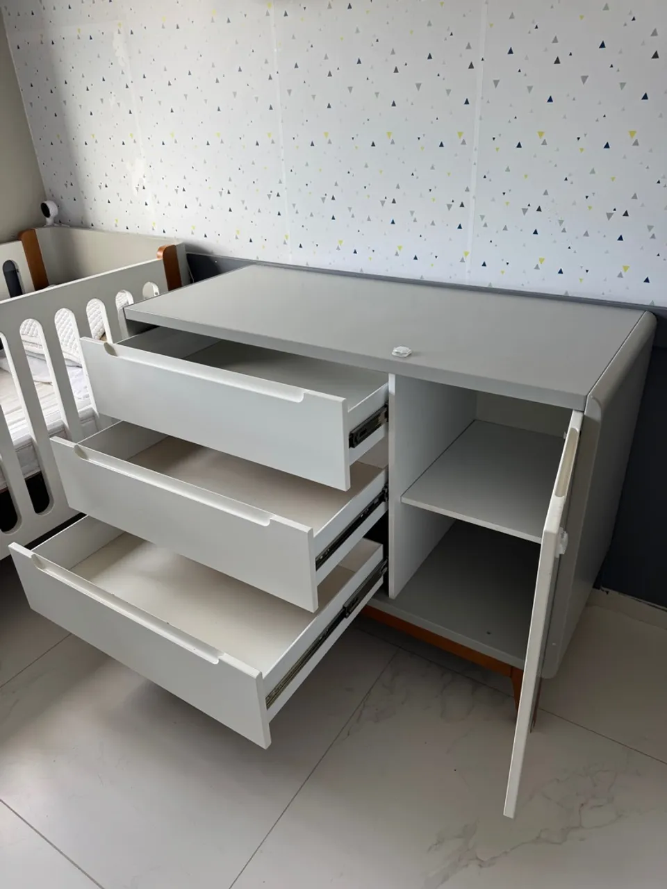 Cômoda BO - moderna infantil