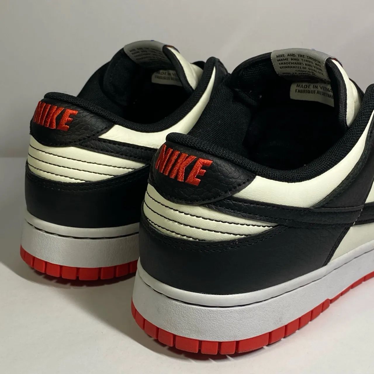 Nike Dunk Low NBA Chicago tamanho 44 - Foto 2