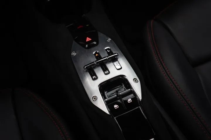 Ferrari 296 GTB (Hibrido), foto 17 de 20