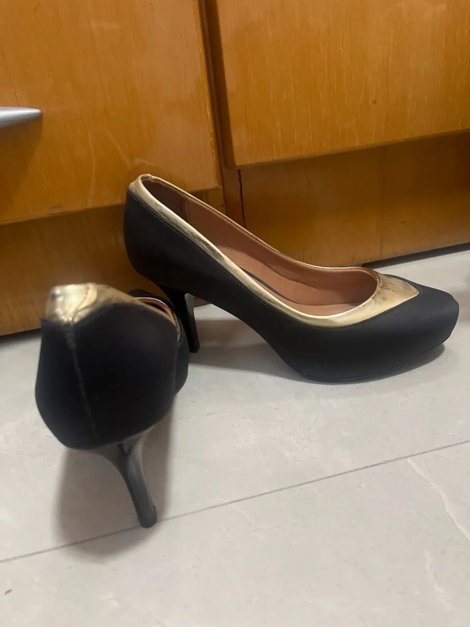 Scarpan Vizzano - Preto e Dourado - Foto 4