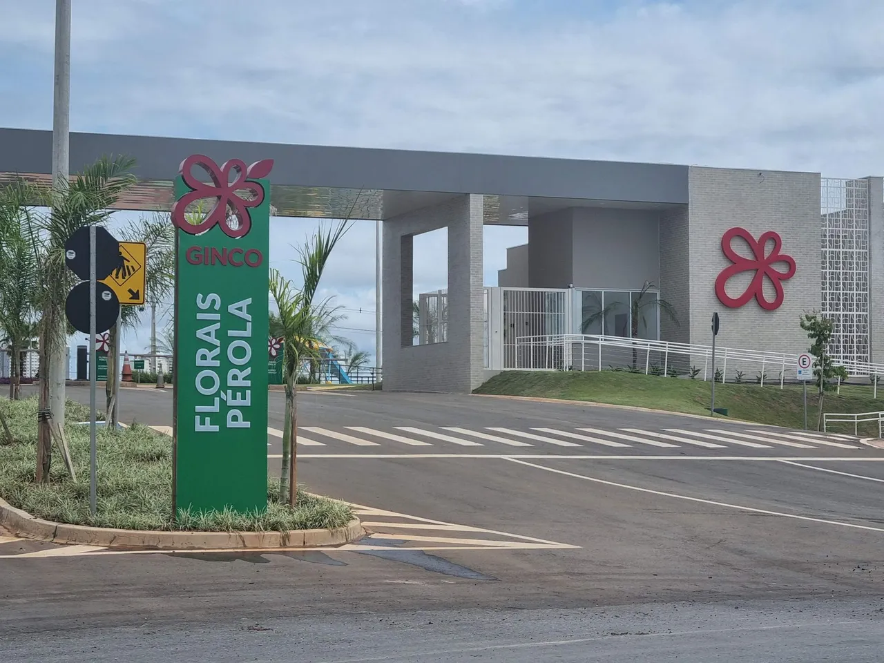 ÁGIO TERRENO / LOTE FLORAIS PÉROLA