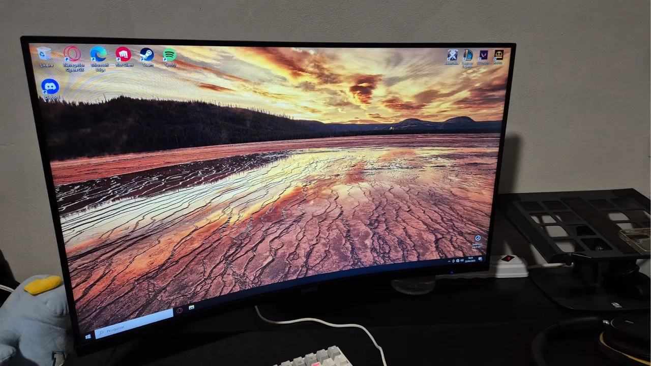 Monitor 32p Encurvado Mancer c/ Suporte 165hz