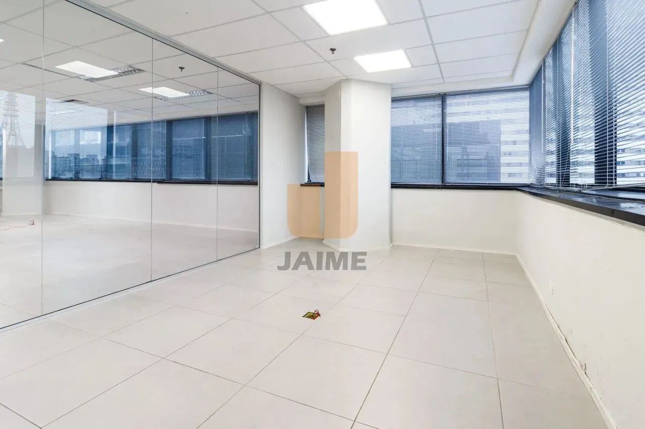 Excelente sala Comercial, 6 vagas, localizado a uma quadro do Metrô, perto do Shopping Pau - Foto 7