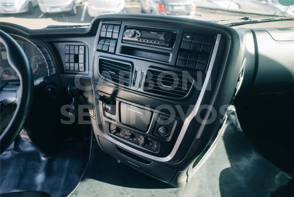 IVECO HI WAY 600S44T 6X2, ANO 2018/19 - Foto 8