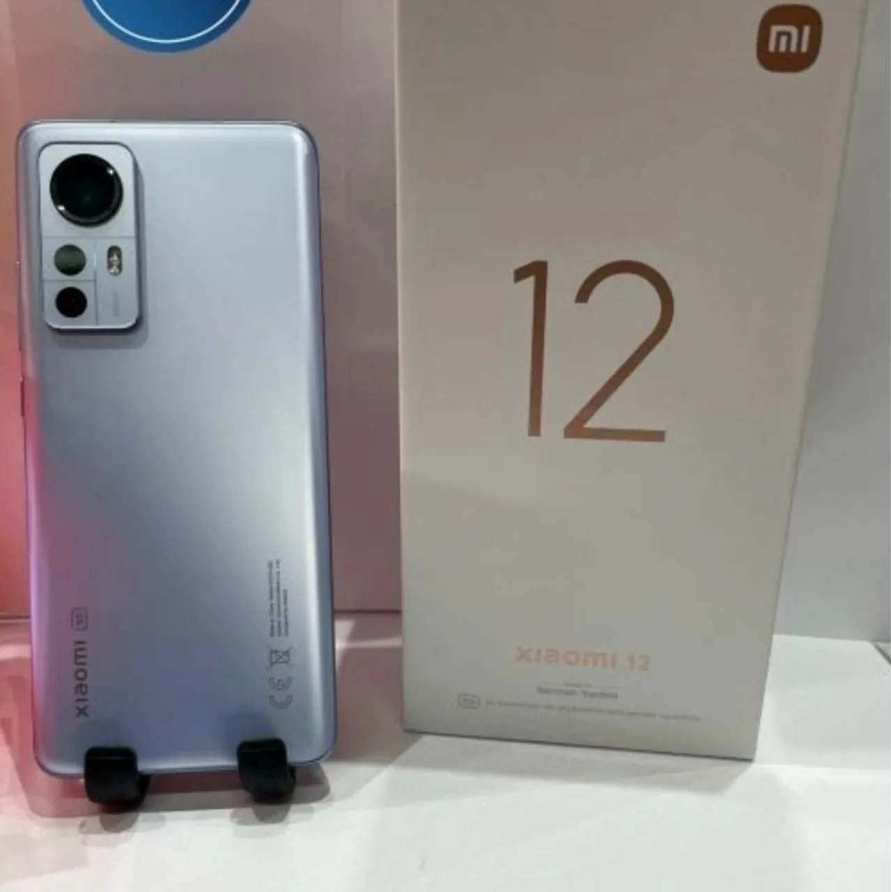 Xiaomi 12: 8GB Ram 256GB Armazenamento Interno