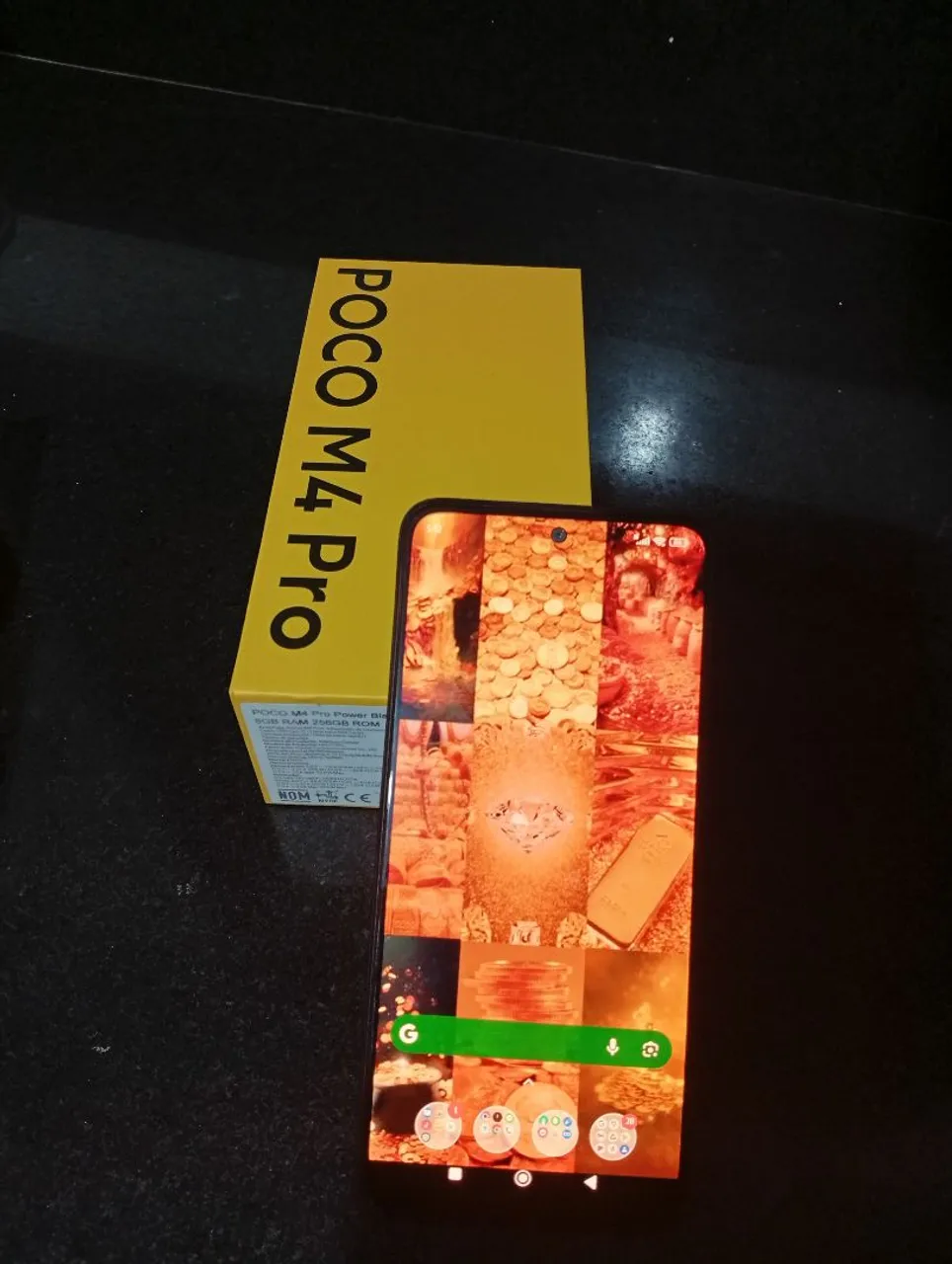 POCO M4 top