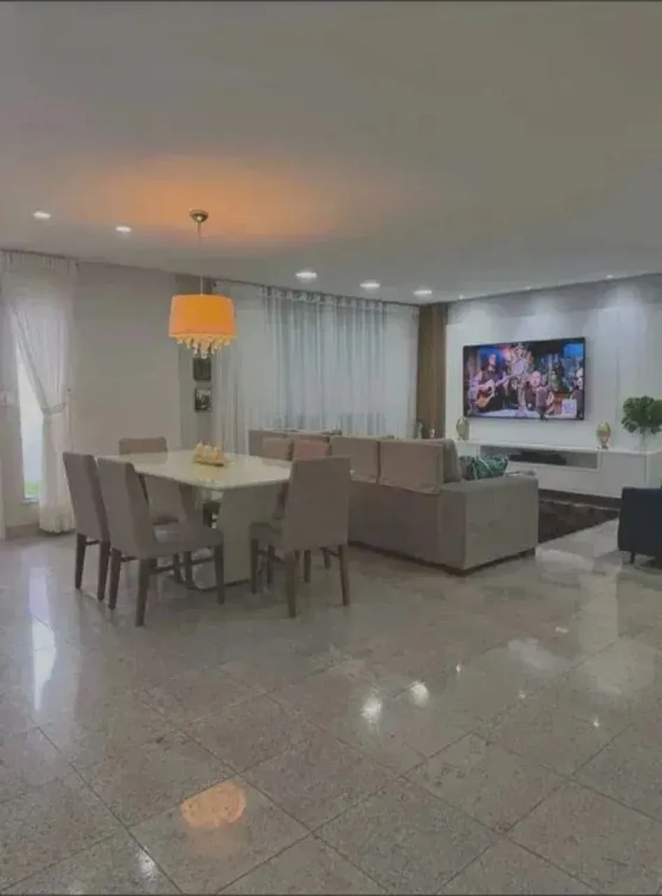 RESIDÊNCIA COMERCIAL , SALA 02 AMBIENTES, 03 SUÍTE, LAVABO, CLIMATIZADA, PAINEL SOLAR, EDÍ