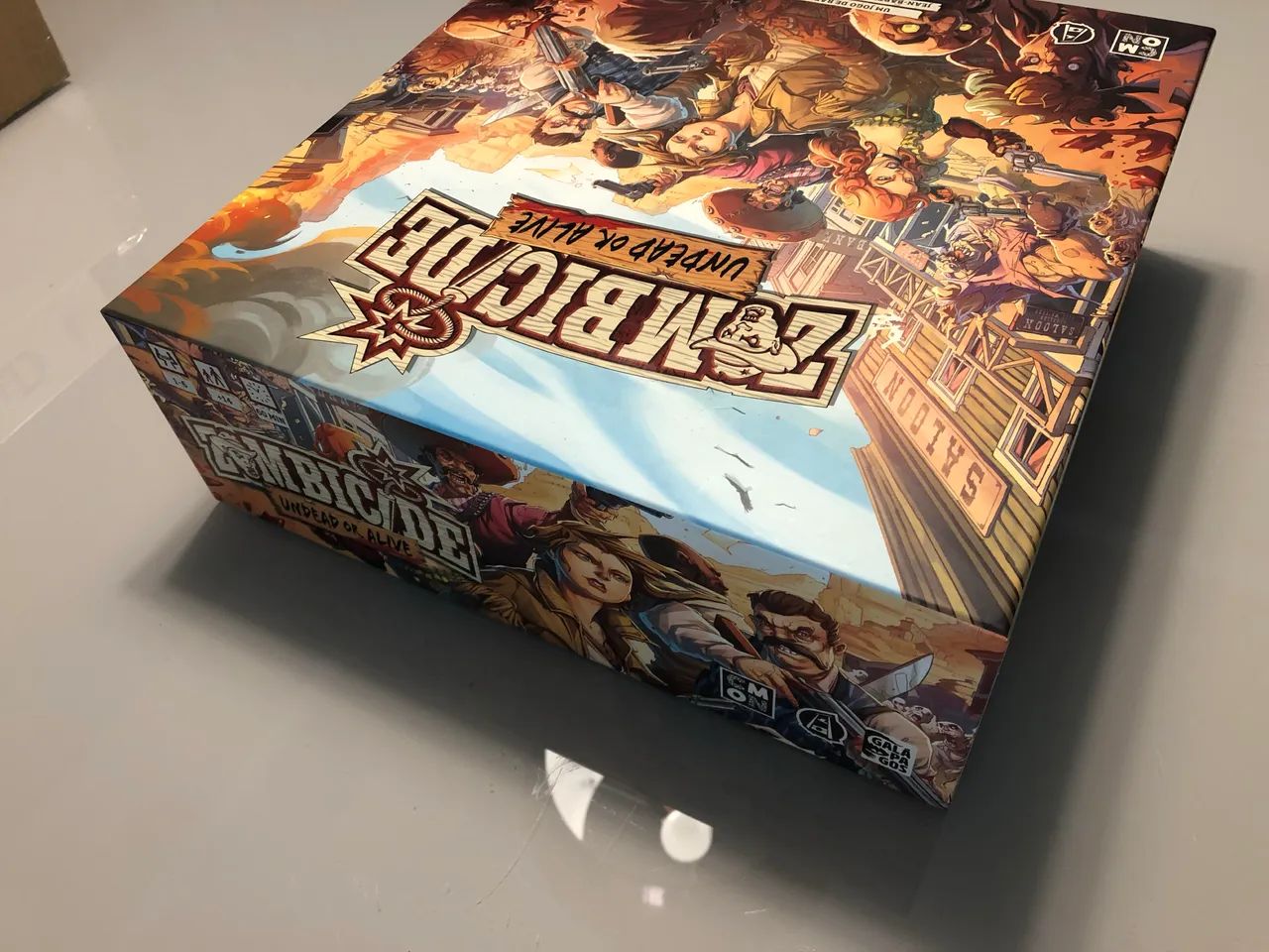 Zombicide: undead or alive jogo de tabuleiro  - Foto 3