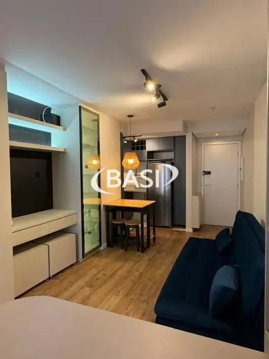 STUDIO MOBILIADO Á VENDA NO CENTRO DE CURITIBA (COM VAGA GARAGEM) - PERFEITO PARA AIRBNB!