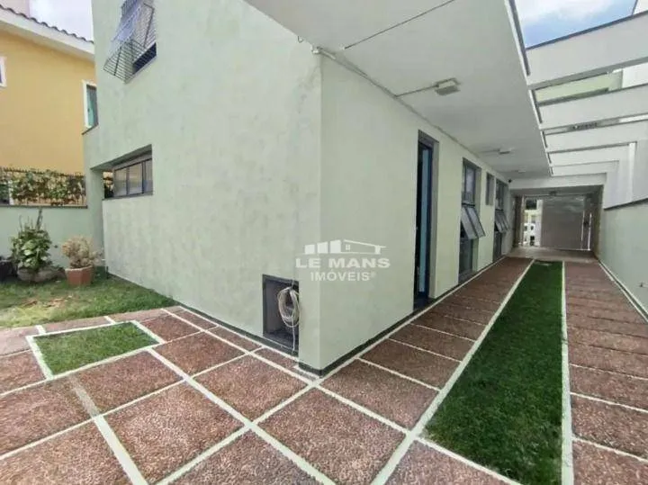 Casa com vocação comercial para alugar, 4 quartos, 2 vagas, no bairro Alto em Piracicaba -