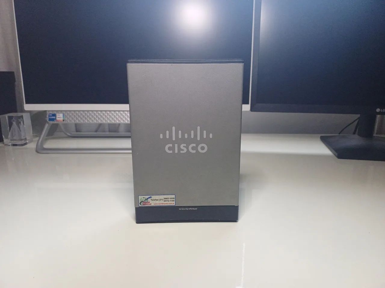 Roteador Cisco RV042- Dual WAN, VPN, Firewall<br>