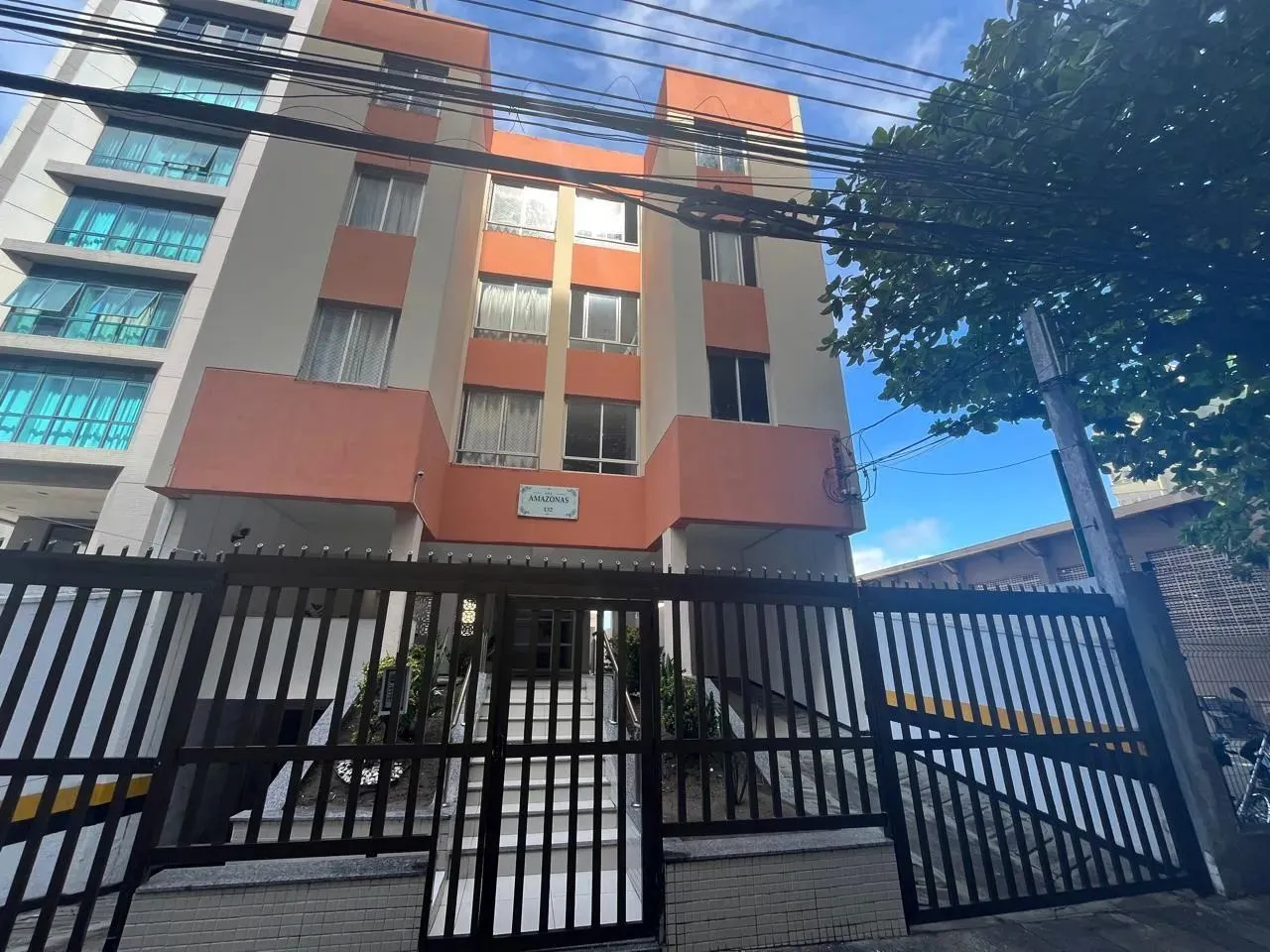 Pituba | 1/4 e sala | 50m² | 1 vaga | Nascente | Ventilado | Vista livre | Dependência