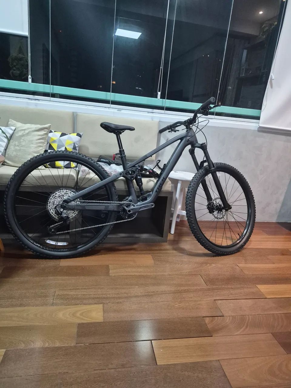Trek montain bike  ex 5 full