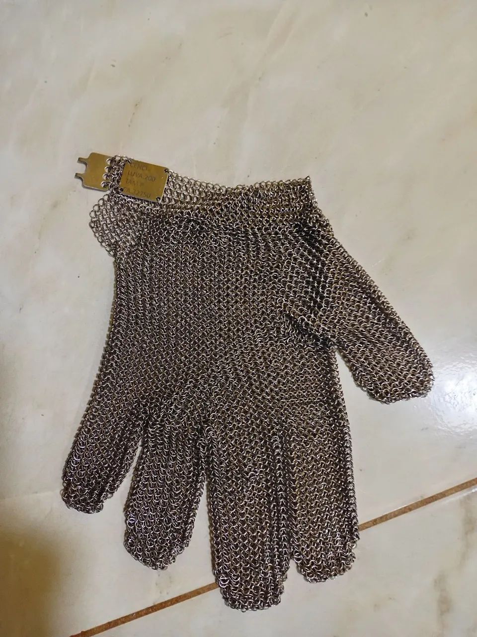 Vendo luva de  aço  para desosa para açougue 
