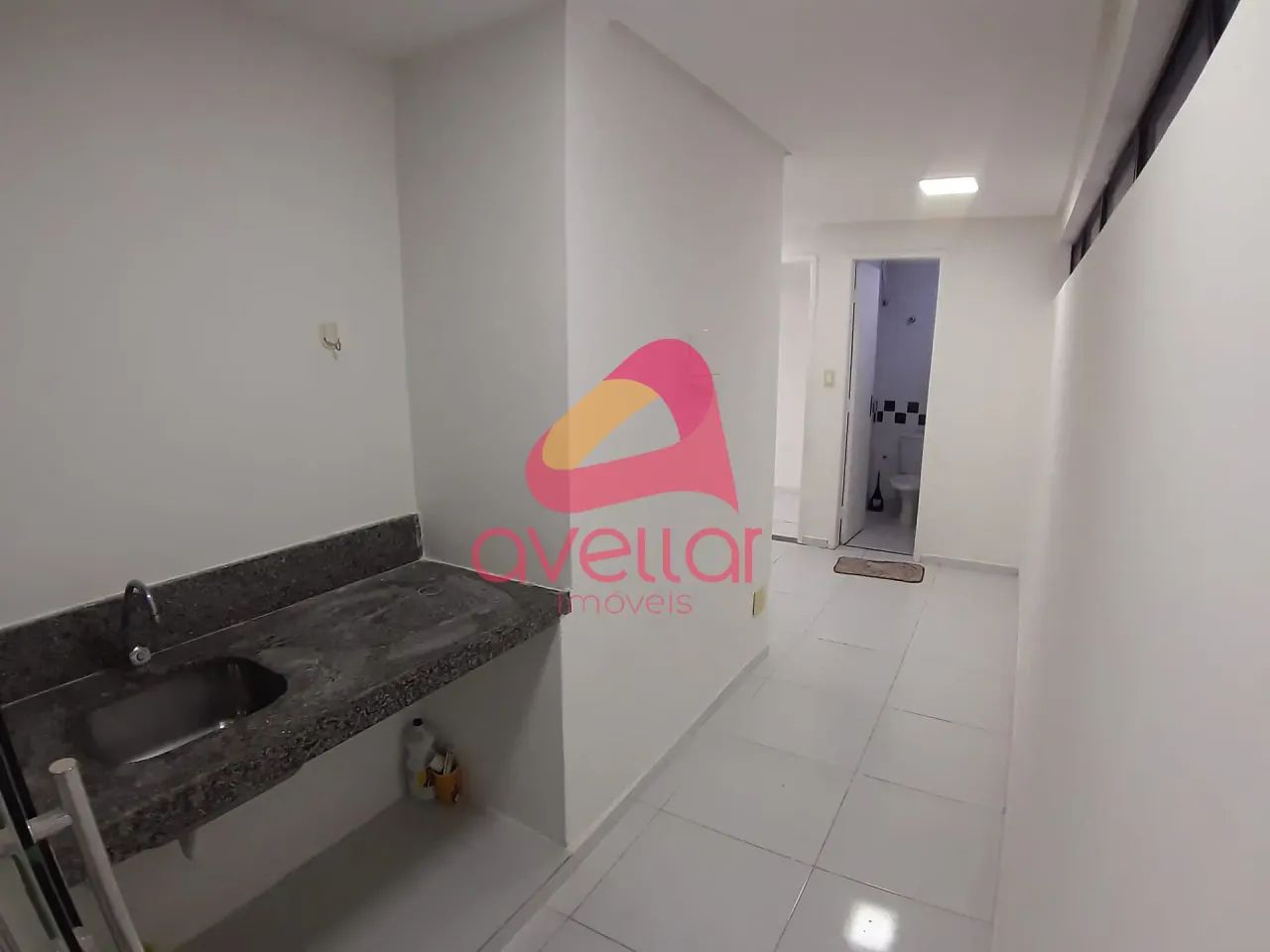 Sala comercial para alugar no Espinheiro, Recife, PE - Foto 2