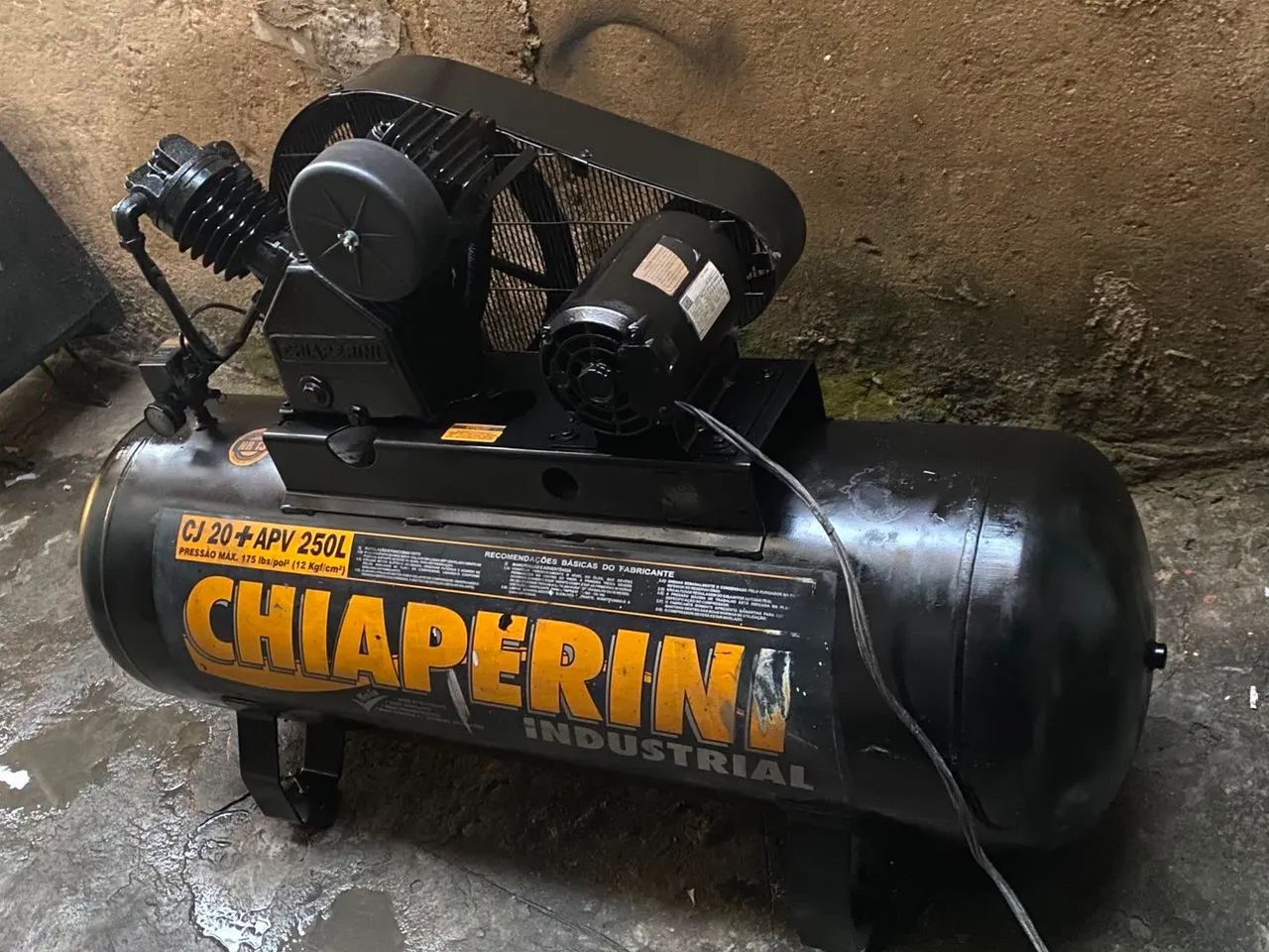 Compressor 20 pés chiaperini 