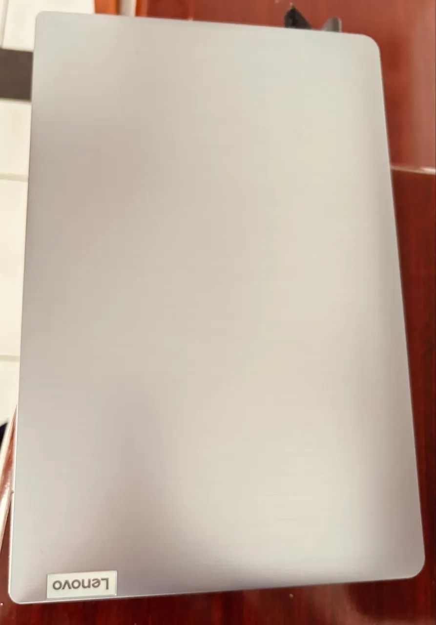 Notebook Lenovo IdeaPad 3 - AMD Ryzen 5-500 U - Foto 3