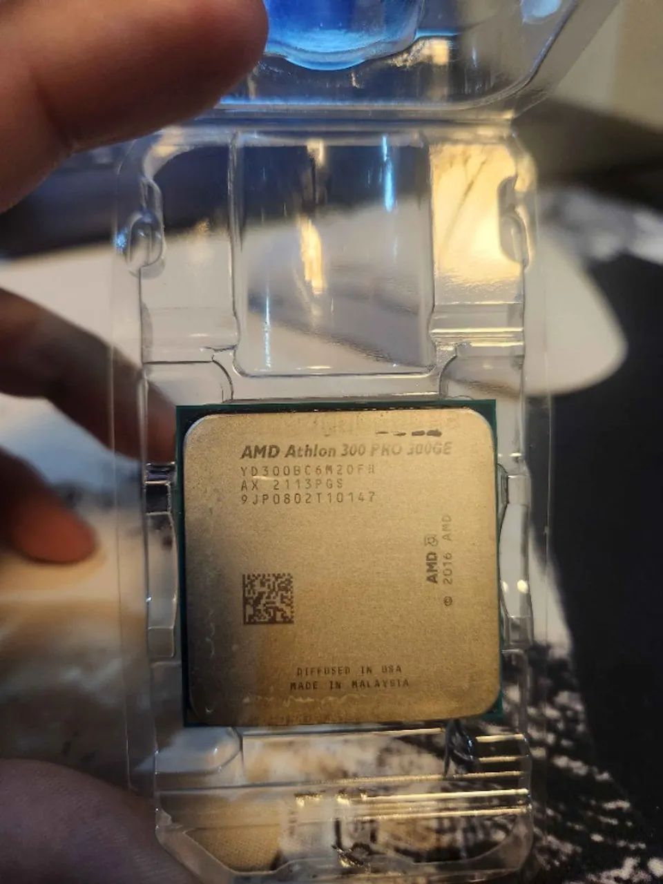 AMD Athlon PRO 300GE