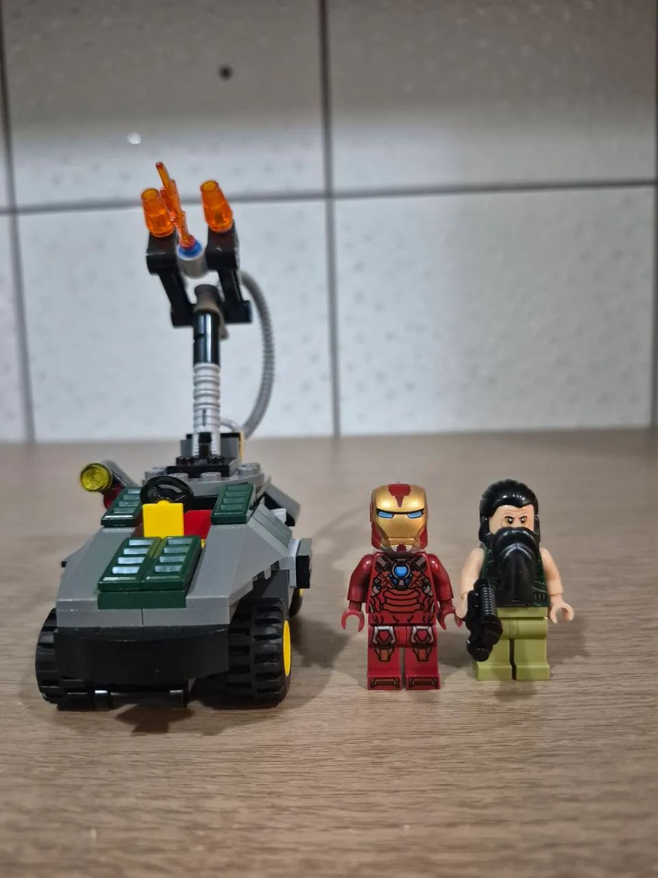 Lego Marvel Iron Man vs. The Mandarin - Original