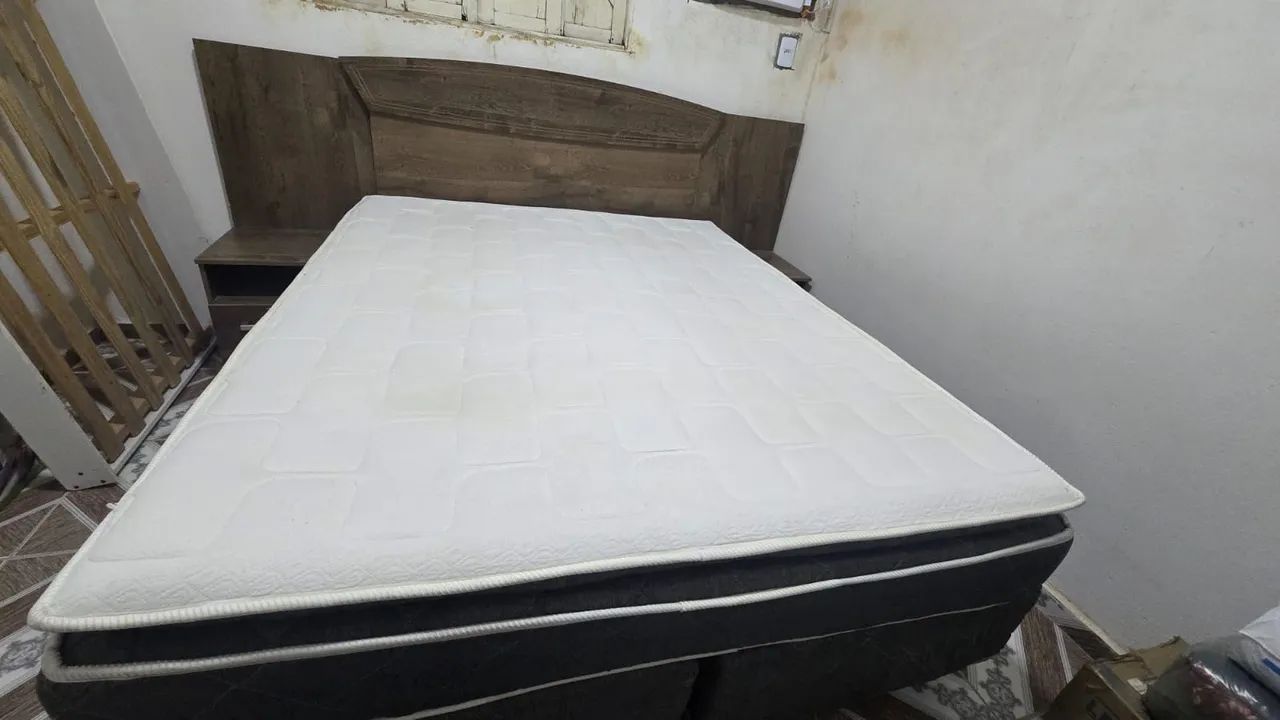 CAMA DE CASAL COM CABECEIRA, CRIADOS MUDOS, BOX E COLCHÃO  - Foto 2