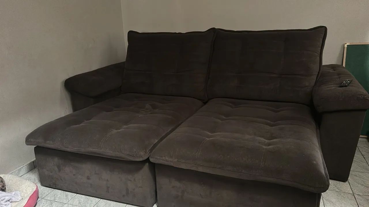 Sofá retrátil e reclinável 