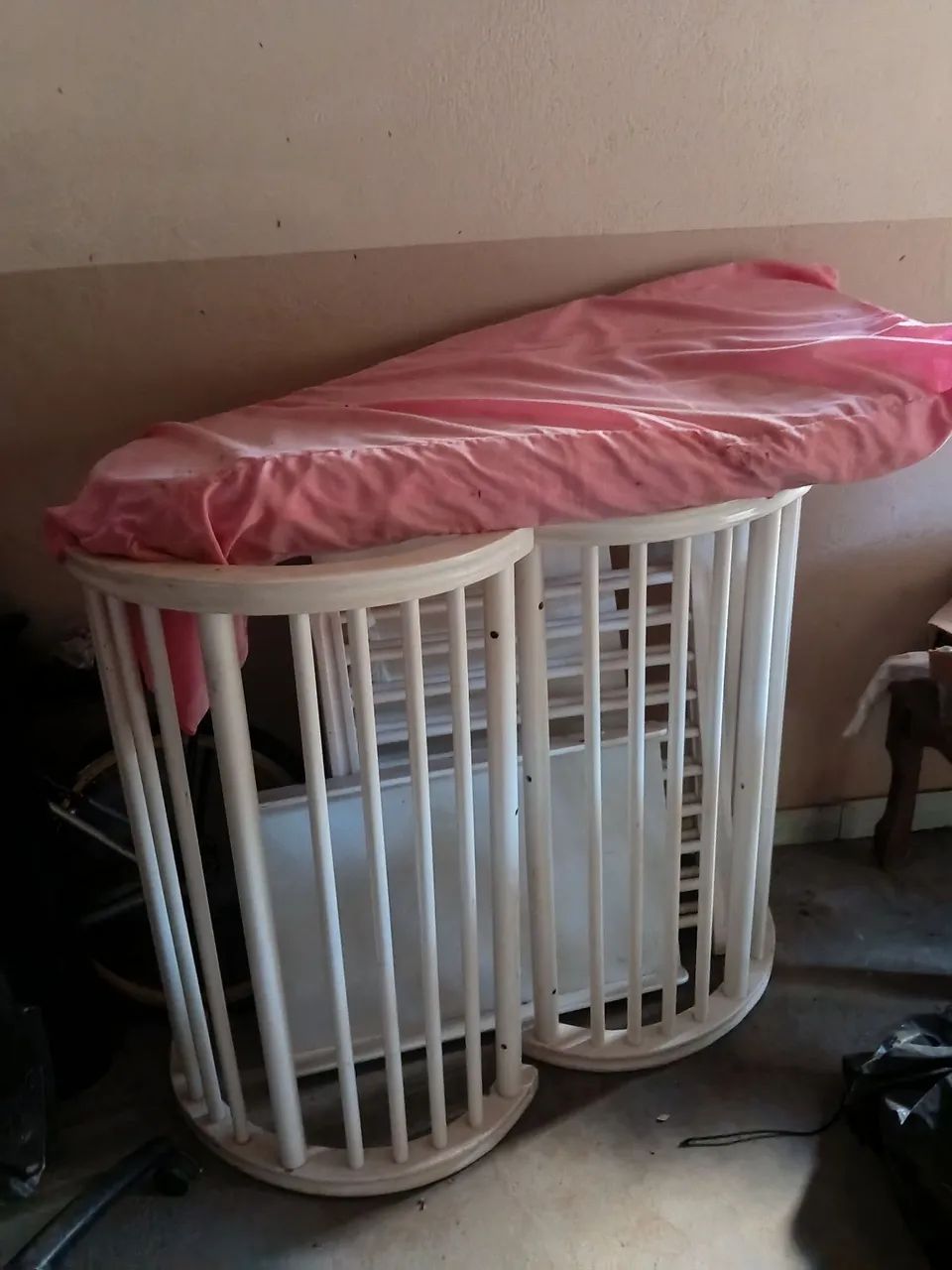 Berço semi novo com colchao