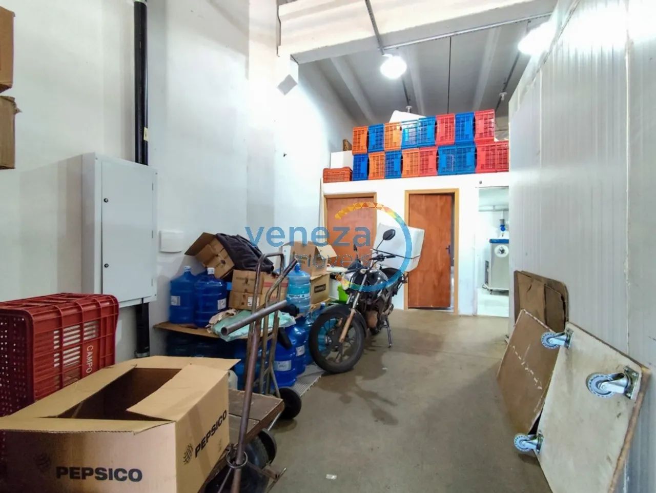 Imóvel comercial e residencial para alugar na Avenida Robert Koch - Foto 4
