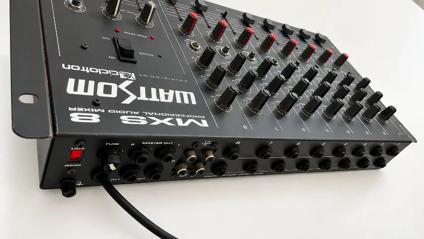 Mesa de Som Wattsom MXS-8