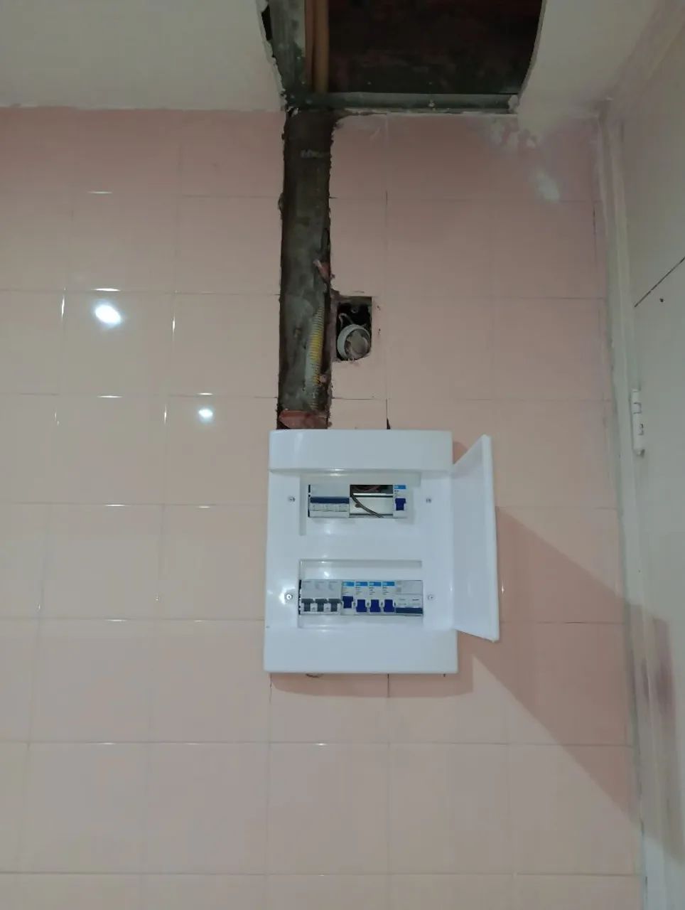 Diego Luiz Eletricista - Residencial, Comercial e Industrial - Foto 4