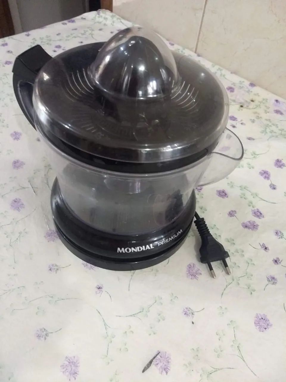 VENDE-SE ESPREMEDOR DE FRUTAS MONDIAL PREMIUM - R$ 50,00 - Foto 2