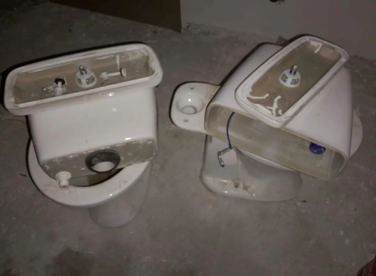 Vaso sanitário com caixa acoplada 