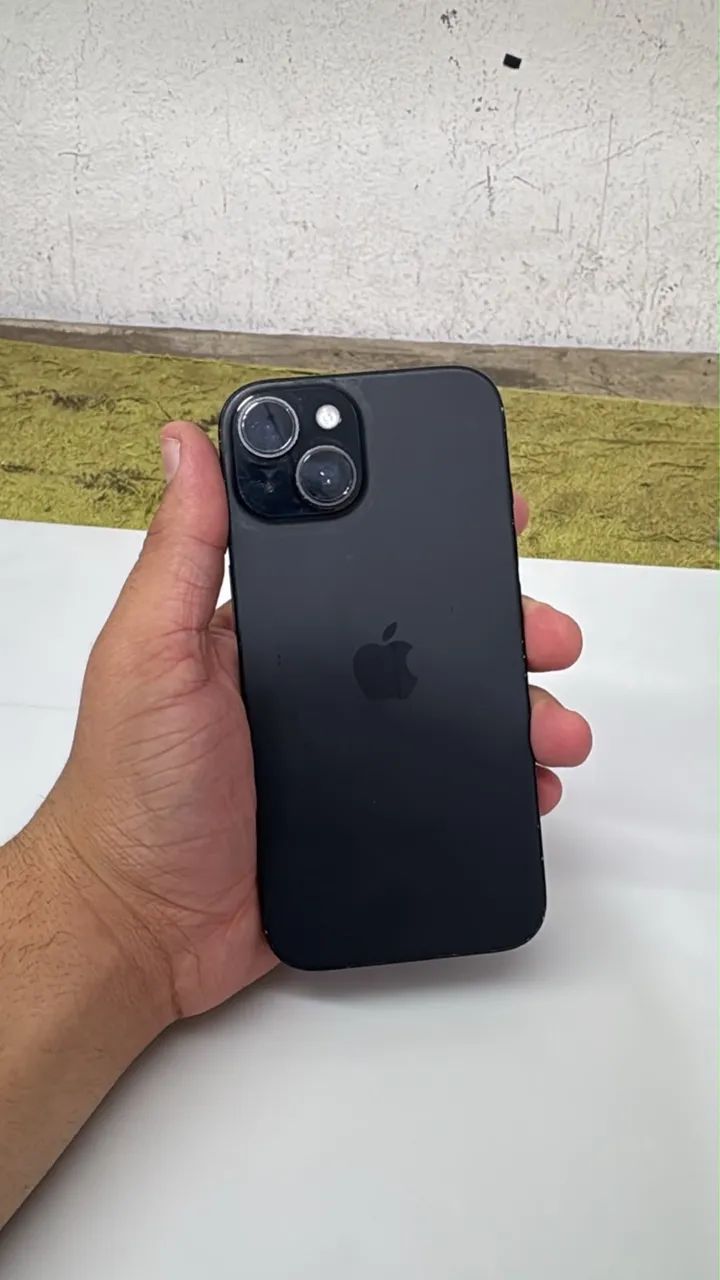 iPhone 15