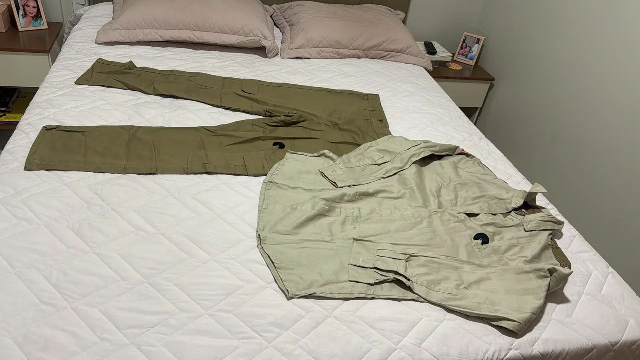 Calça 100% algodão com bolsos laterais e camisas com manga 100% algodão - Foto 2