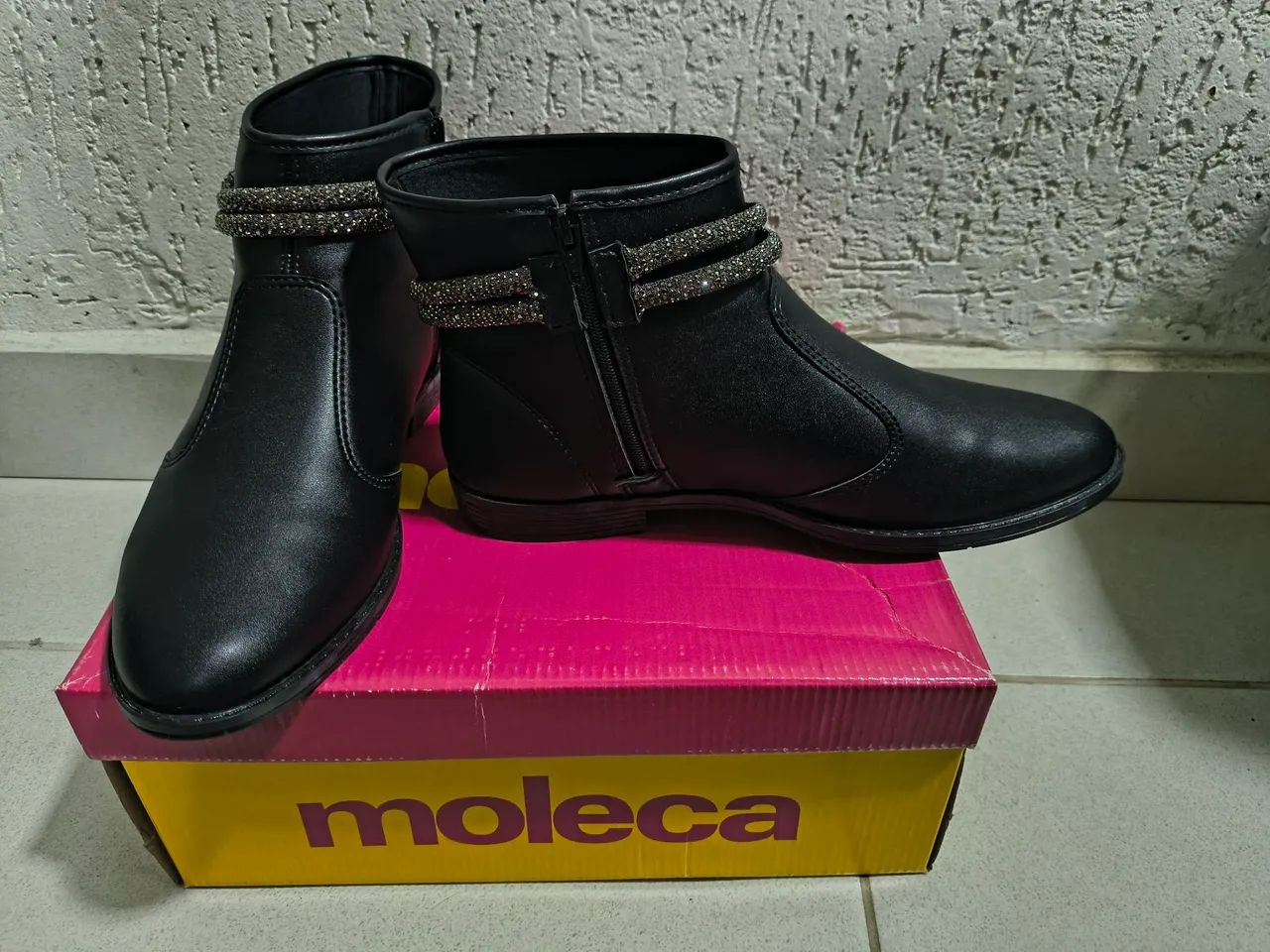 Bota num 37 moleca  - Foto 4
