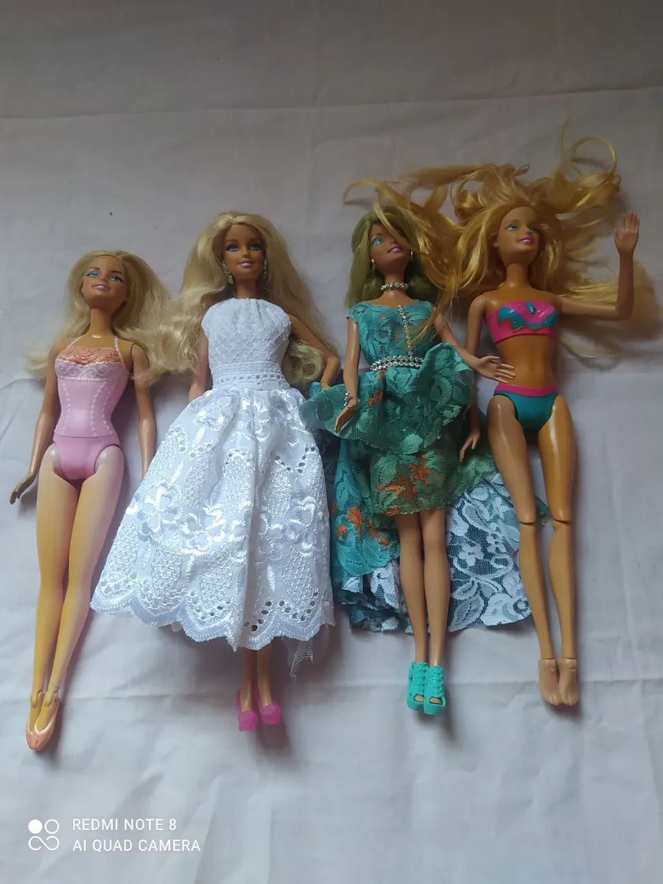 4 Bonecas Barbie 