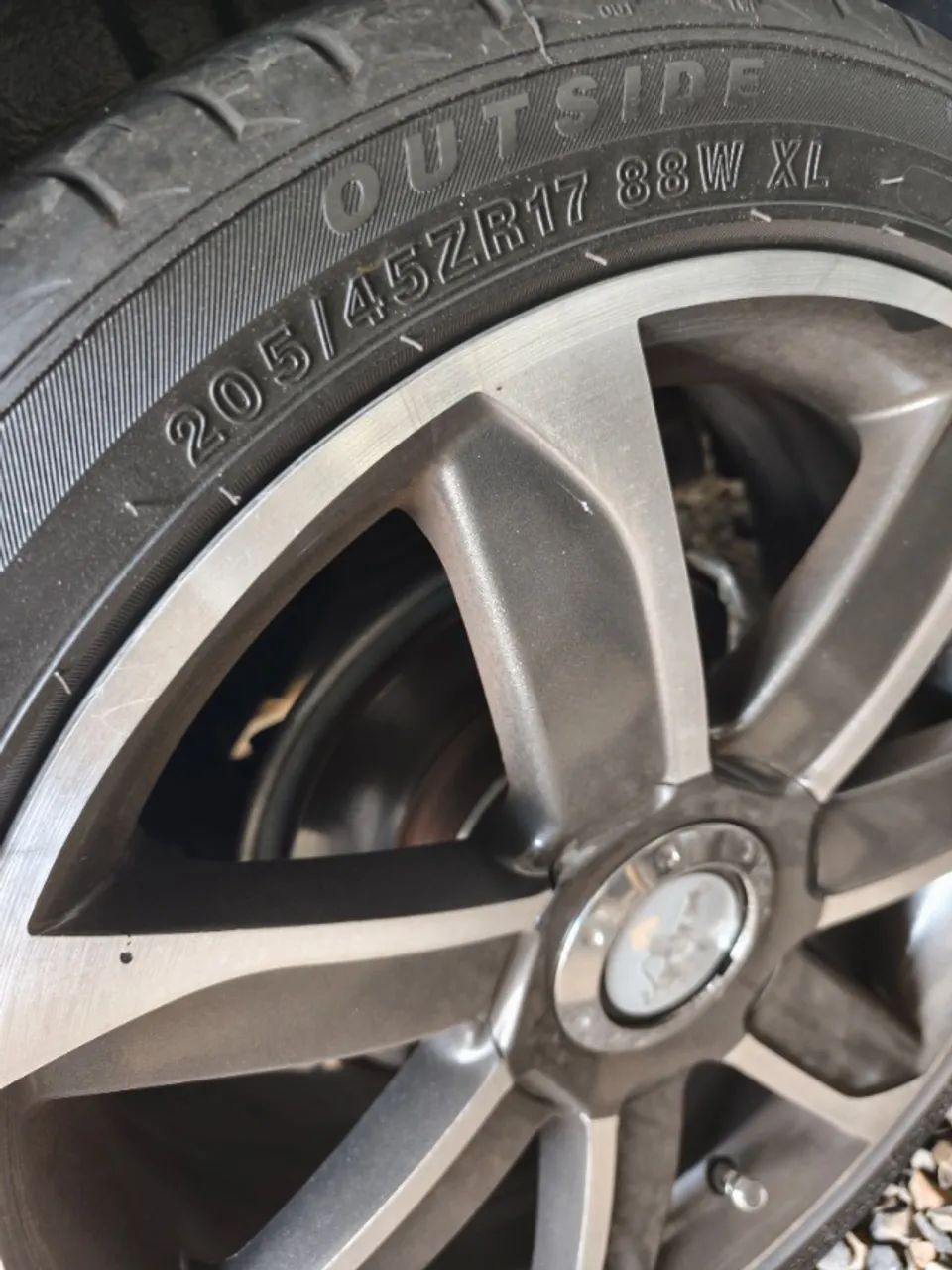 Rodas liga aro 17 com peneus novos