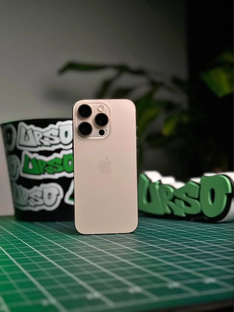 iPhone 16 Pro 256gb bateria 100% muito pouco uso