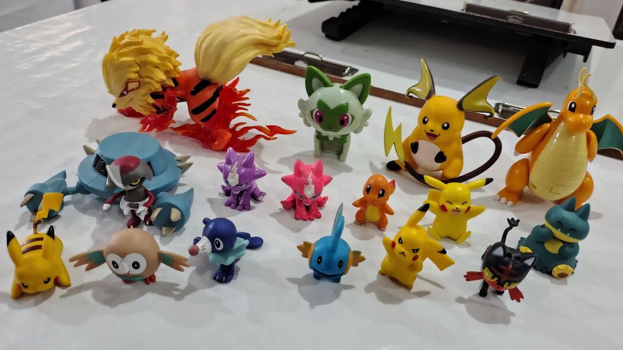 Kit 17 pokémons - actions figures lote