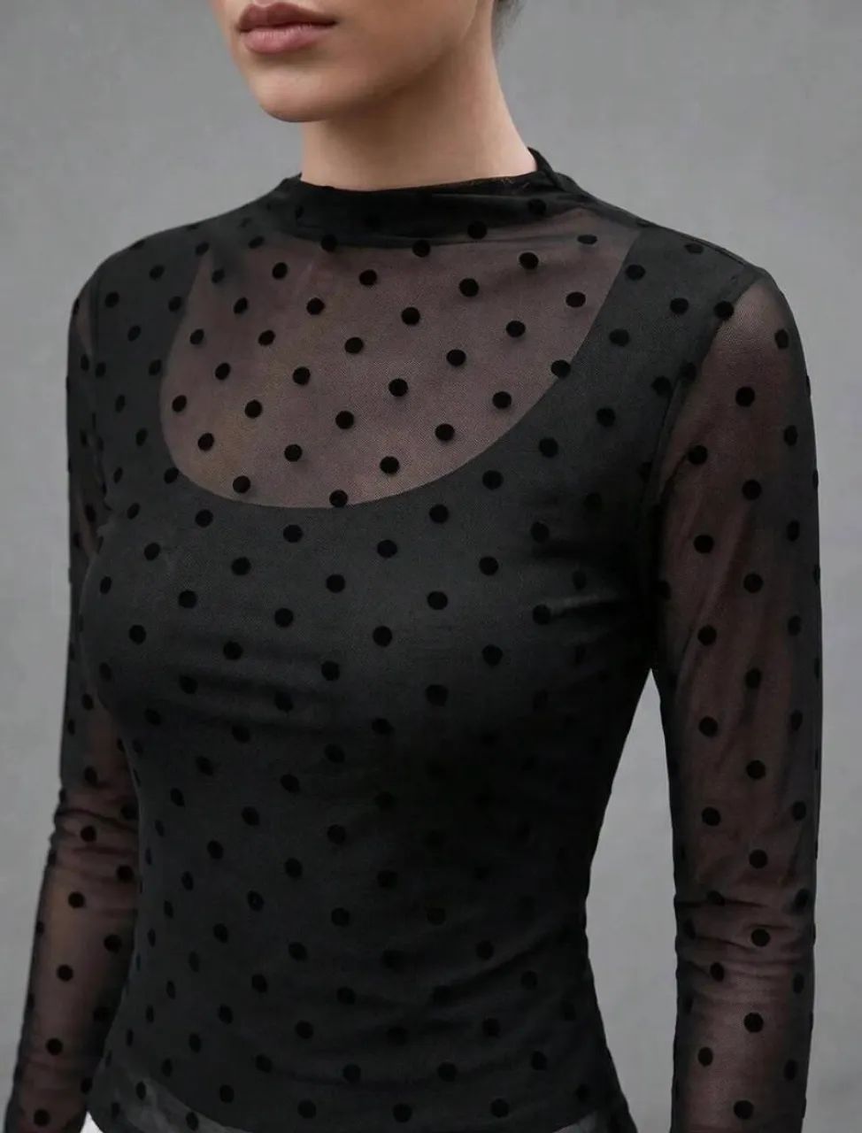 Blusa tule preta poá inclui top  - Foto 2