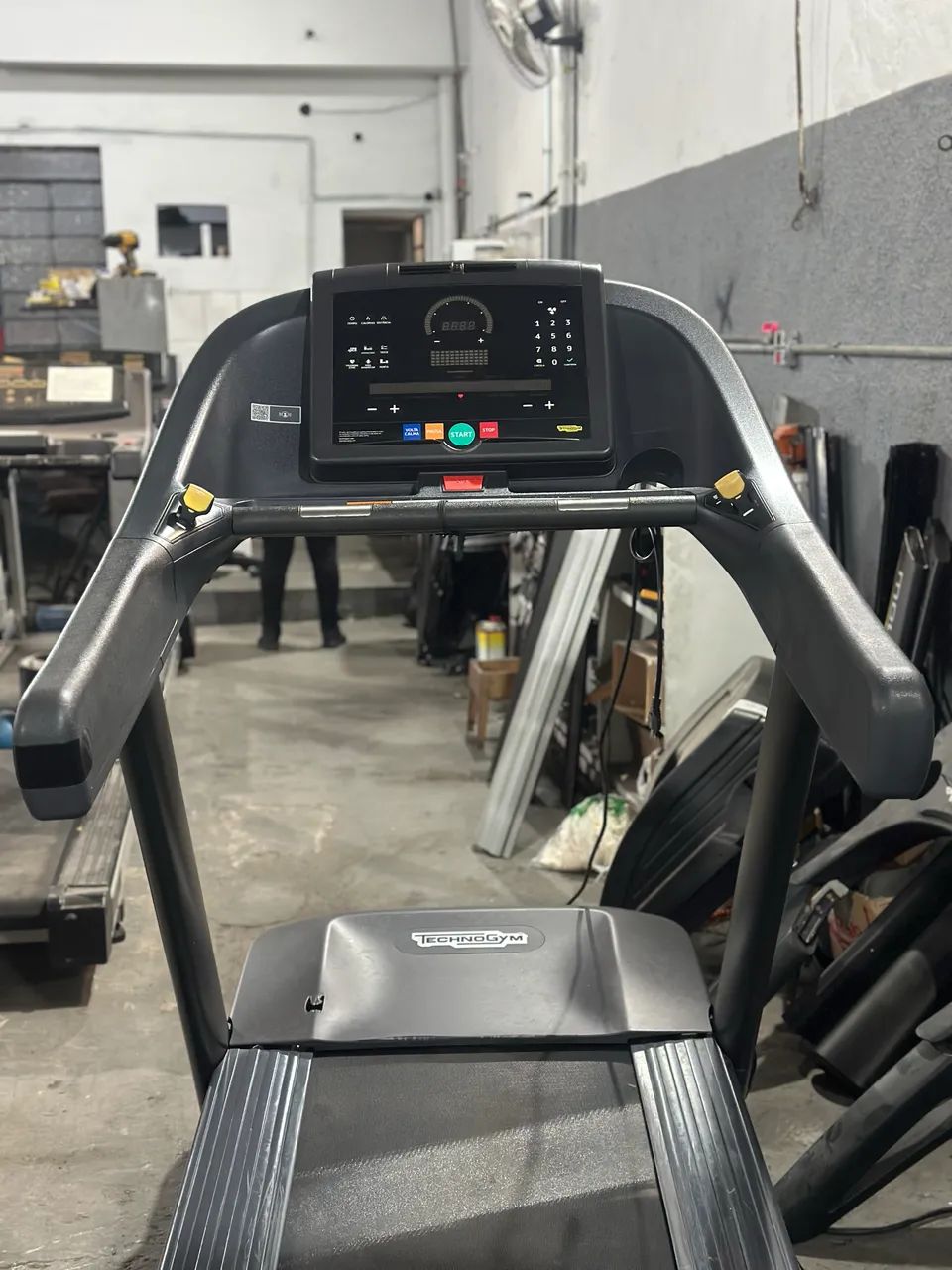 Esteira ELITE PREMIUM Technogym - Revisada seminova - Foto 4