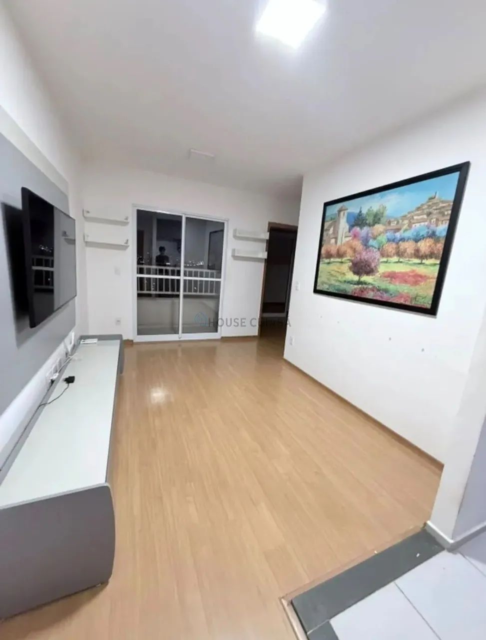 Apartamento Semimobiliado para Alugar no Chapada Pantanal