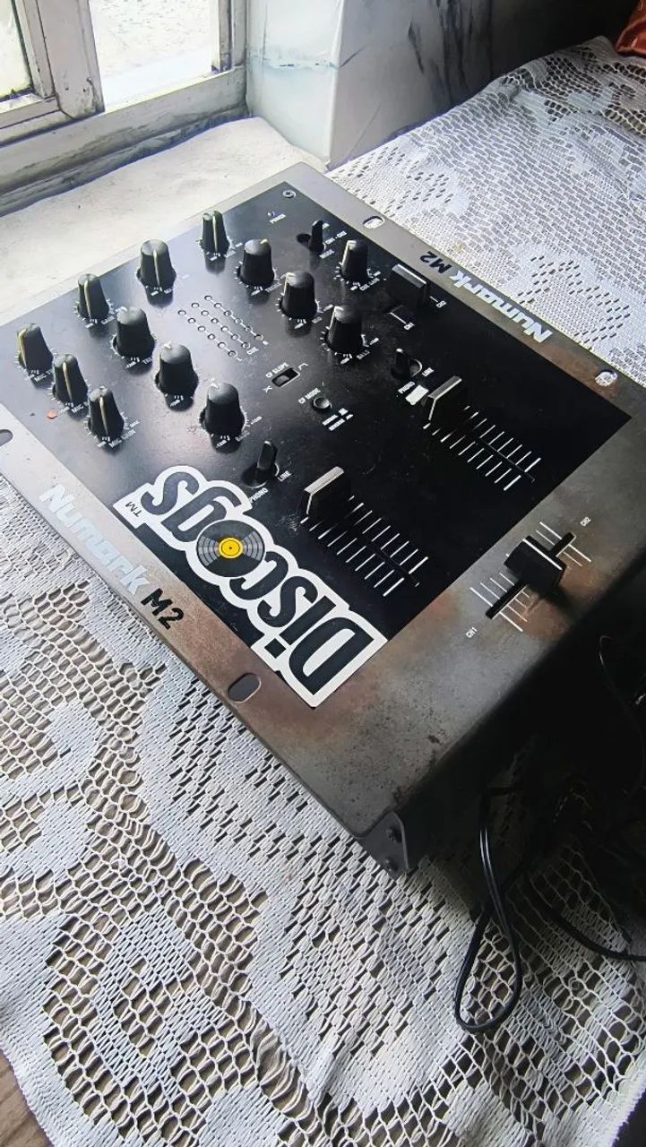 Mixer Numark M2 em perfeito estado - Foto 2