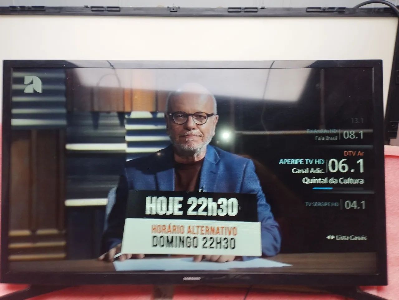 TV Samsung 32 esmat com controle e base  - Foto 3