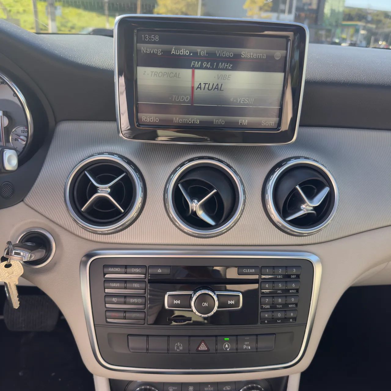 Mercedes-Benz GLA 200 Vision 1.6/1.6 TB 16V Flex Aut. 2015 - Foto 8