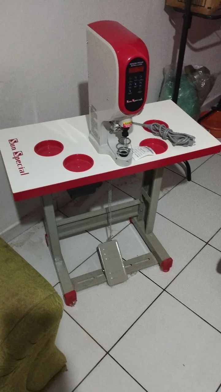 Máquina de pregar botão e ilhós. - Foto 2