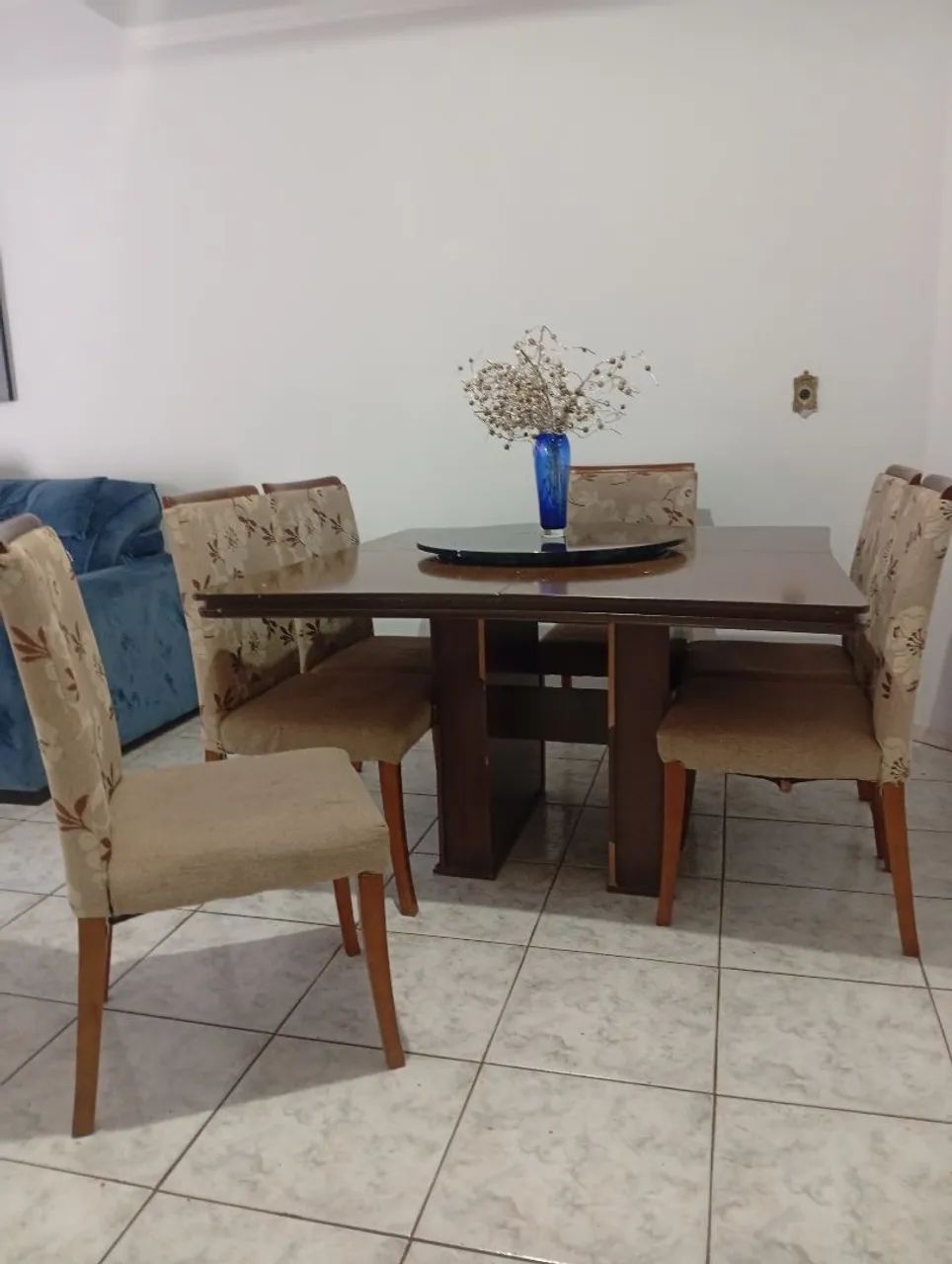 Mesa com 6 cadeiras  - Foto 2