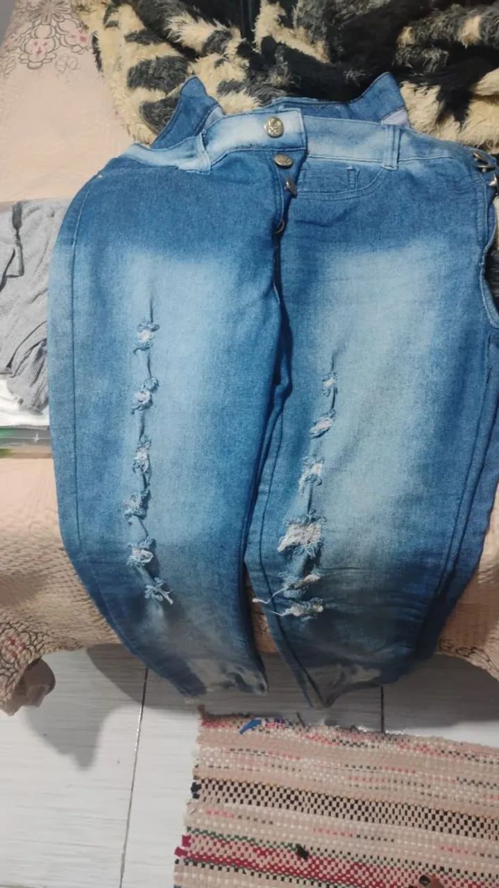 Vendo essas coisas  - Foto 2