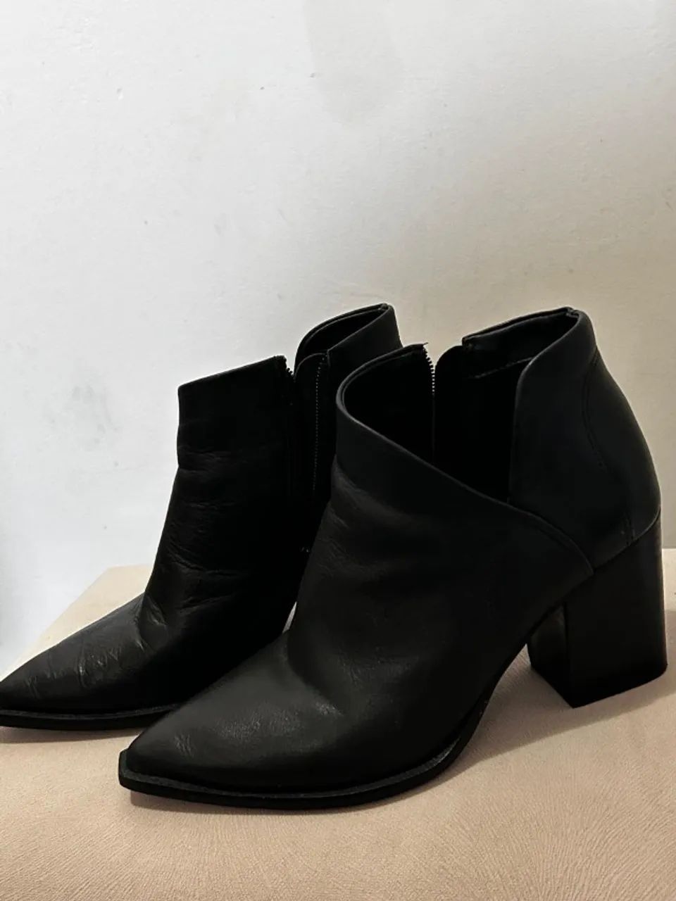bota preta arezzo tamanho 36 - Foto 2